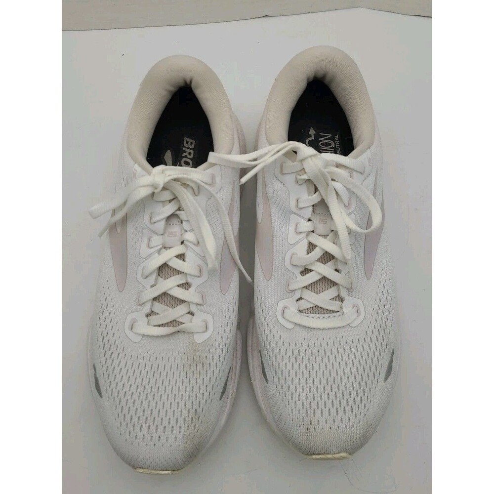 Brooks Ghost 15 Womens Size 9.5  White Gray Athletic Running Walking Shoes